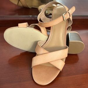 JCrew Factory Women’s Low Block Heel, nude, size 10.5